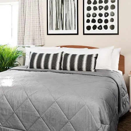 Intown Suites Extended Stay Select Dayton Oh- Miamisburg